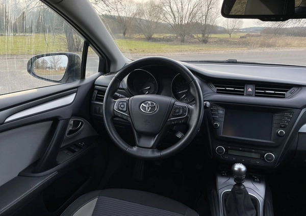 Toyota Avensis cena 44900 przebieg: 187000, rok produkcji 2015 z Nidzica małe 529